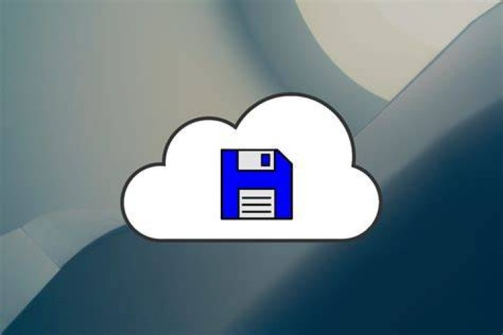 Cloud webcam archive storage access online