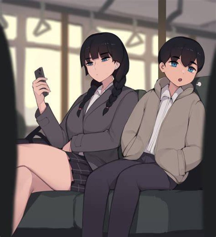 nhentai versus E-Hentai doujinshi platform comparison